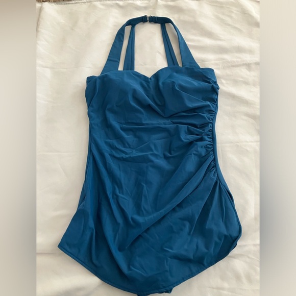 Lands’ End one piece skirted tummy control SlenderSuit. Size 12 long. - Picture 1 of 3